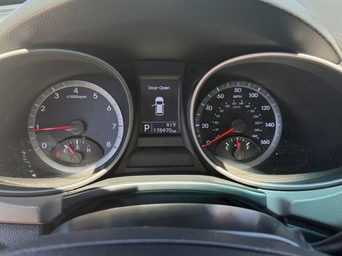 Used 2016 Hyundai Santa Fe Sport AWD/4WD image 10
