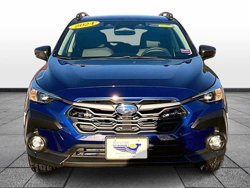 Used 2024 Subaru Crosstrek 2.0i Premium image 3