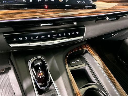 Used 2021 Cadillac Escalade ESV Luxury AWD/4WD image 26