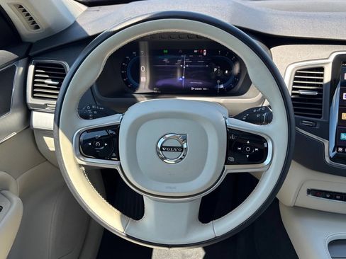 Certified 2024 Volvo XC90 B5 Core w/ Climate Package AWD/4WD image 7