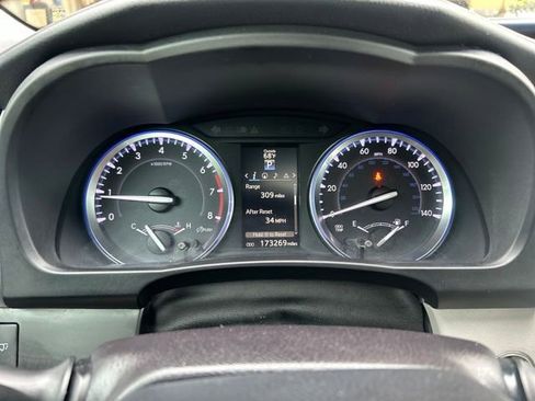 Used 2016 Toyota Highlander XLE FWD image 12