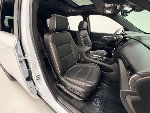 Certified 2023 Chevrolet Traverse Premier image 31