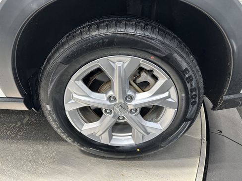 Certified 2023 Honda HR-V LX image 9