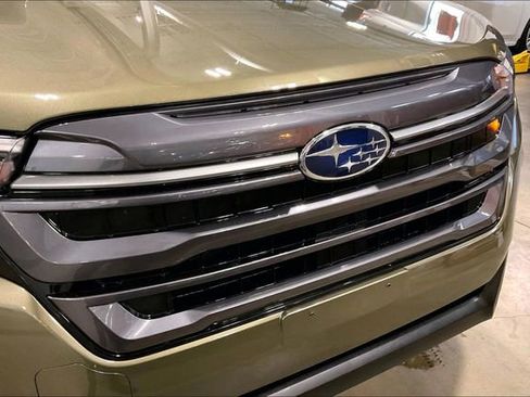 Used 2025 Subaru Forester Premium image 30
