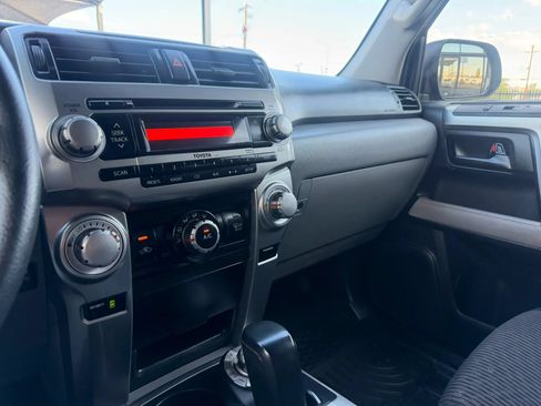 Used 2013 Toyota 4Runner SR5 AWD/4WD image 21