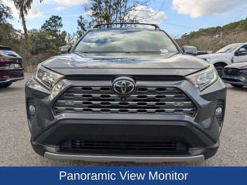 Used 2019 Toyota RAV4 Limited image 10