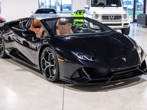 Used 2023 Lamborghini Huracan EVO AWD/4WD image 10