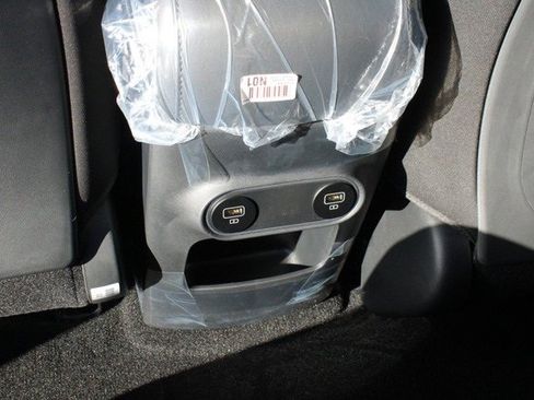 New 2024 Hyundai Ioniq 5 SEL image 18