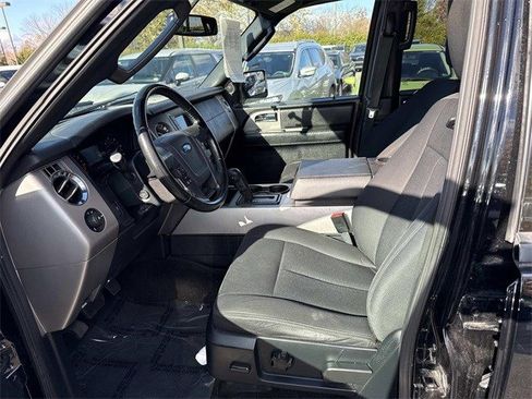 Used 2017 Ford Expedition EL XLT image 14