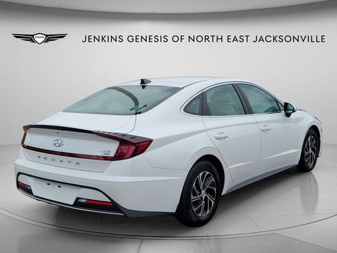 Used 2022 Hyundai Sonata Blue FWD image 2