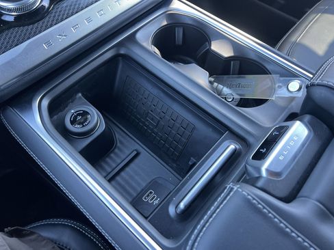 Used 2025 Ford Expedition Max Platinum w/ Stealth Performance Package image 12