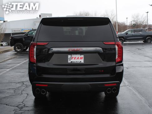 Used 2024 GMC Yukon XL AT4 w/ AT4 Premium Plus Package image 5