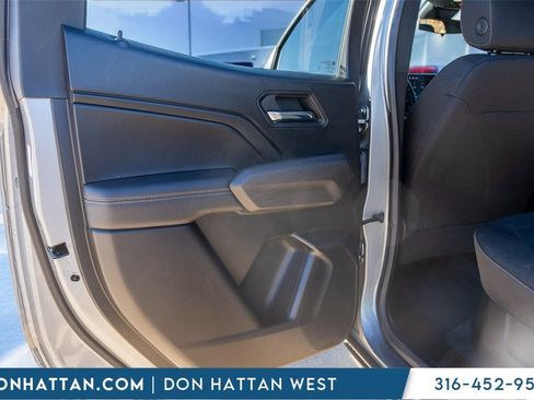 Used 2023 Chevrolet Colorado LT w/ LT Convenience Package image 14