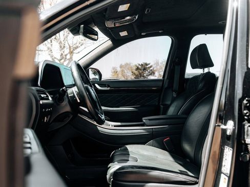 Used 2022 Hyundai Palisade Calligraphy image 15