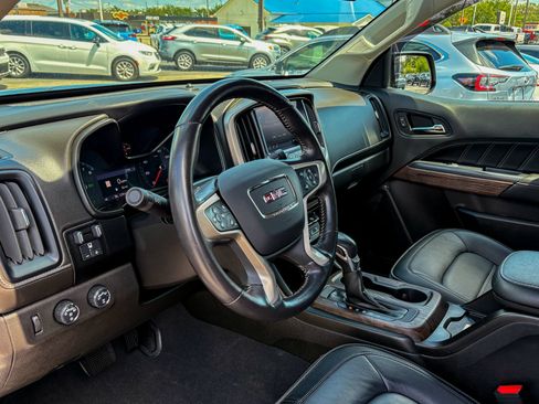 Used 2022 GMC Canyon Denali AWD/4WD image 17