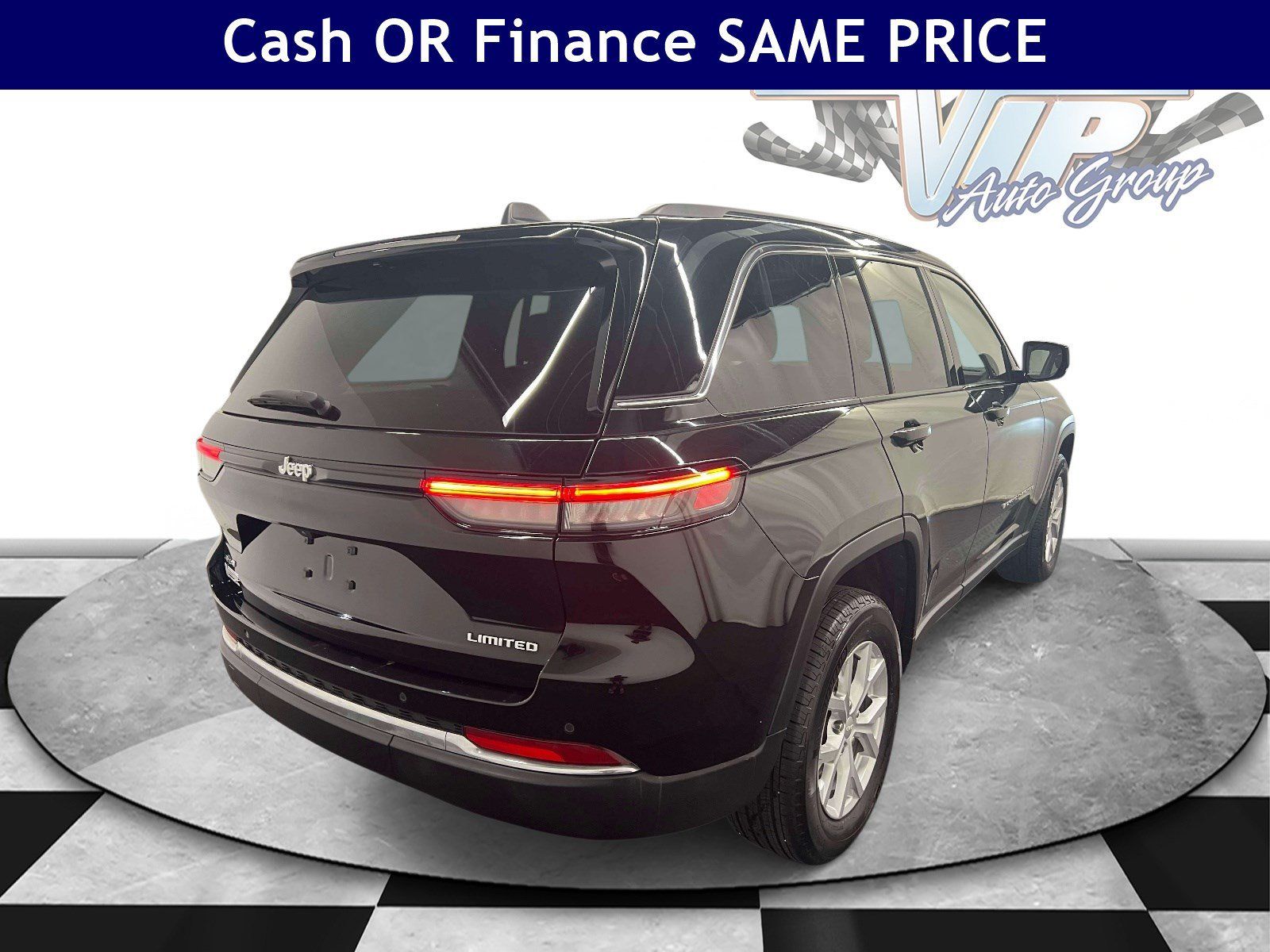 Used 2023 Jeep Grand Cherokee Limited AWD/4WD image 6