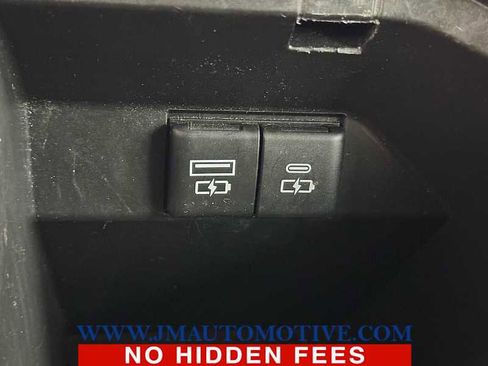 Used 2023 Toyota Camry LE image 38