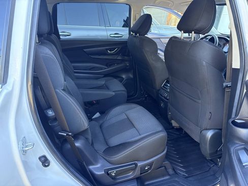 Used 2024 Subaru Ascent Premium w/ Convenience Package AWD/4WD image 10