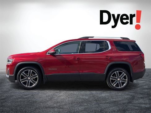 Certified 2023 GMC Acadia SLT w/ Preferred Package image 8