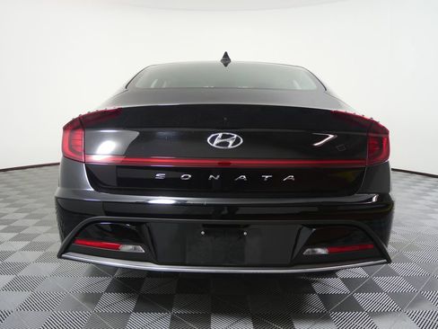Used 2023 Hyundai Sonata SE FWD image 4