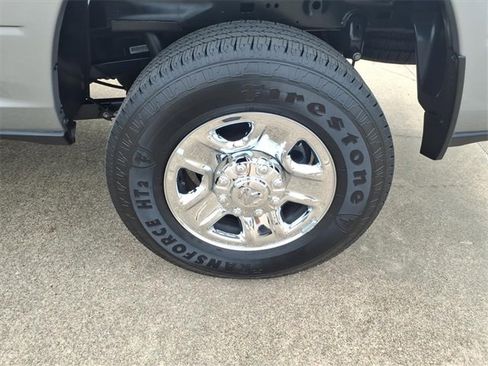 Used 2024 RAM 2500 Big Horn w/ Bed Utility Group image 21