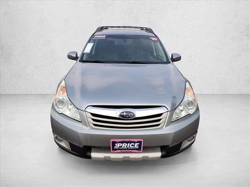 Used 2010 Subaru Outback 2.5i Limited w/ Popular Equipment Group 3B AWD/4WD image 5