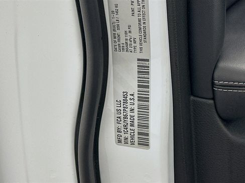 Used 2023 Jeep Grand Cherokee 4WD 4xe image 12