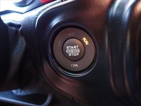 Used 2021 Jeep Gladiator Rubicon w/ Cold Weather Group AWD/4WD image 19