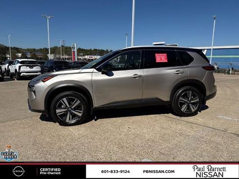 Certified 2025 Nissan Rogue SL w/ SL Premium Package image 7