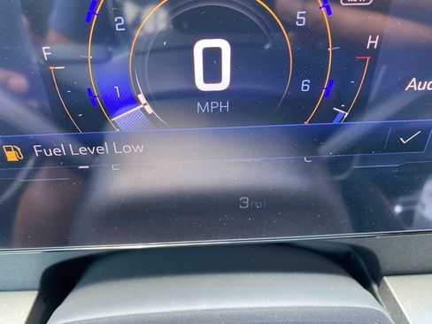 New 2025 Chevrolet Traverse LT w/ Driver Confidence Package image 12