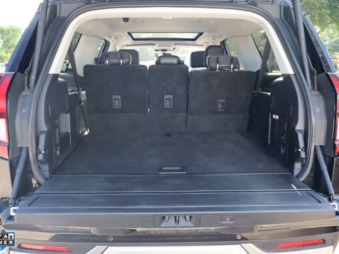 Used 2025 Ford Expedition Max Platinum AWD/4WD image 26