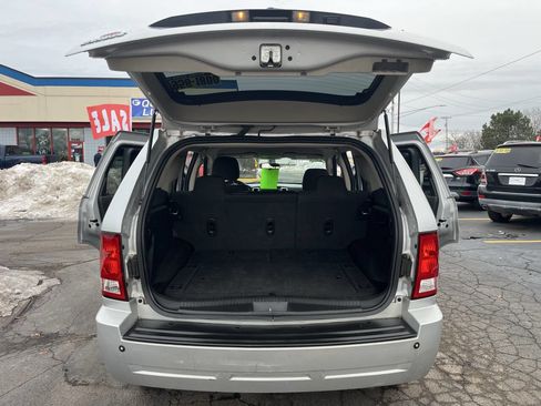 Used 2009 Jeep Grand Cherokee Laredo image 18