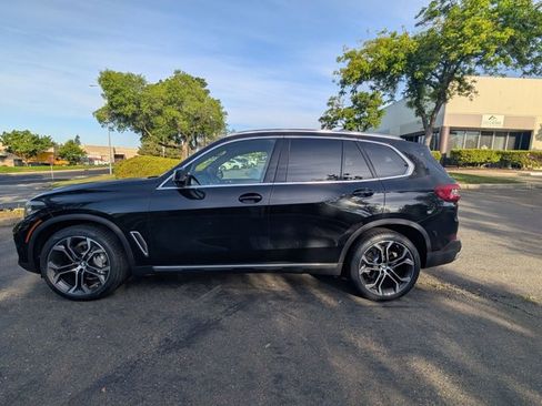 Certified 2023 BMW X5 xDrive40i w/ Premium Package image 10