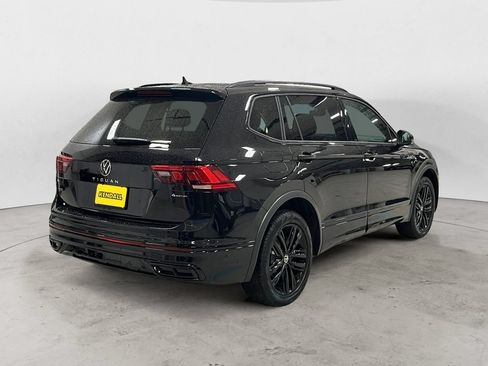 Used 2022 Volkswagen Tiguan SE R-Line AWD/4WD image 5