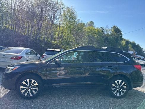 Used 2015 Subaru Outback 2.5i Limited AWD/4WD image 8