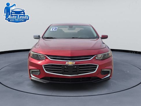 Used 2019 Chevrolet Malibu LT FWD image 4