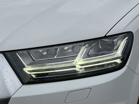 Used 2019 Audi Q7 3.0T Premium Plus w/ Premium Plus Package image 12