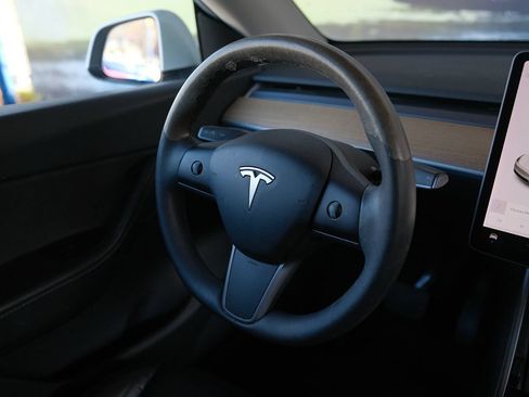 Used 2020 Tesla Model Y Long Range AWD/4WD image 35