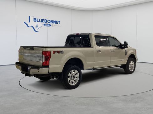 Used 2018 Ford F250 Platinum w/ Platinum Ultimate Package AWD/4WD image 5