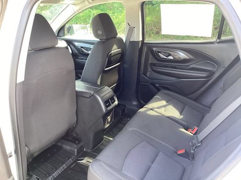 Used 2024 GMC Terrain SLE w/ Driver Convenience Package FWD image 39
