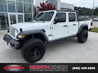 Used 2023 Jeep Gladiator Sport AWD/4WD video 1