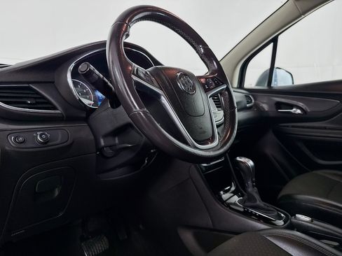 Used 2020 Buick Encore Preferred image 22