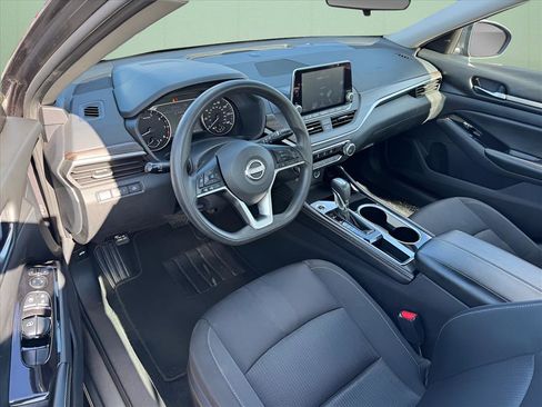 Used 2023 Nissan Altima 2.5 SV image 13