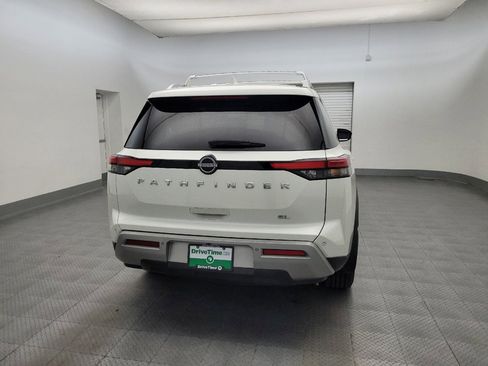 Used 2023 Nissan Pathfinder SL FWD image 7
