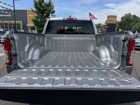 Used 2023 RAM 1500 Big Horn AWD/4WD image 9