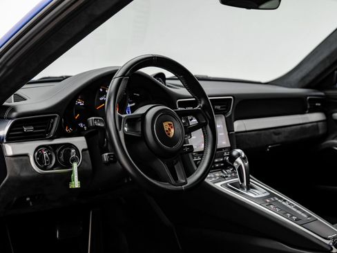 Used 2018 Porsche 911 GT3 RWD image 50