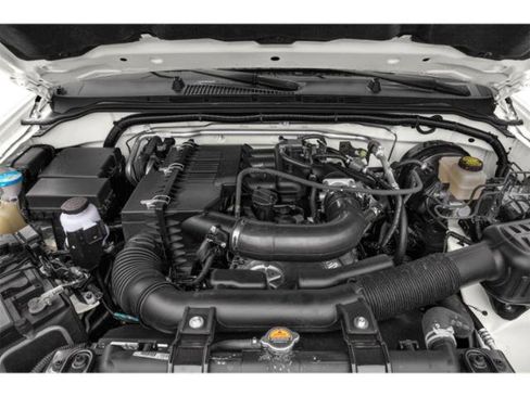 Used 2019 Nissan Frontier S RWD image 15