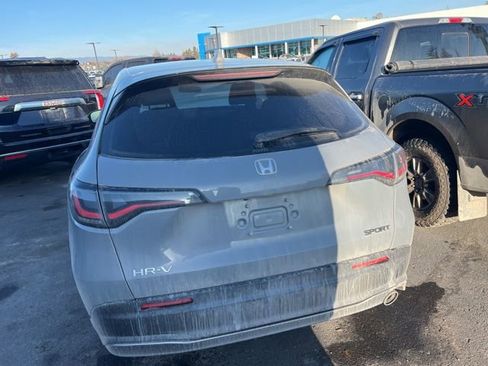 Used 2023 Honda HR-V Sport image 10