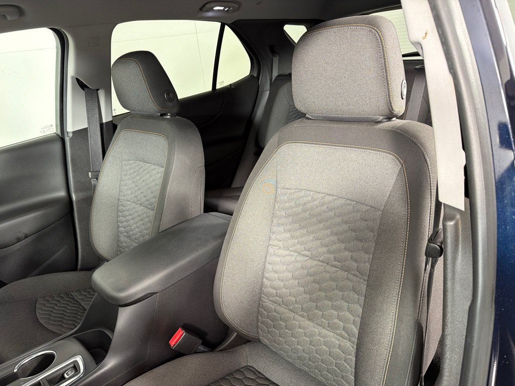 Used 2021 Chevrolet Equinox LT w/ Driver Convenience Package AWD/4WD image 12