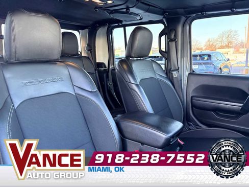 Used 2021 Jeep Gladiator Sport image 20